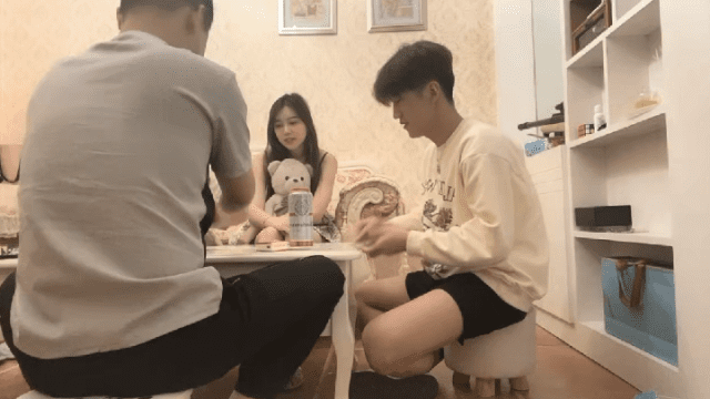 Nhậu đêm cùng người yêu bạn thân - xqrtrcyz.co.uk