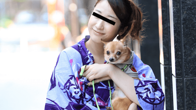 082423_01 - Người đẹp mặc yukata dắt chó đi dạo - xqrtrcyz.co.uk