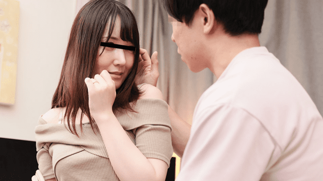 051124_100-Vô tình match mẹ của bạn thân trên tinder - xqrtrcyz.co.uk