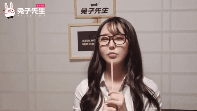 TZ100 - Hiếp dâm tập thể em gái hàng ngon đêm giao thừa - xqrtrcyz.co.uk